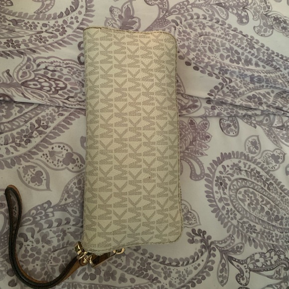 MK Wallet - Picture 2 of 4